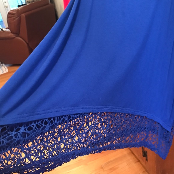 Francesca's  strap shoulder top - Picture 3 of 5